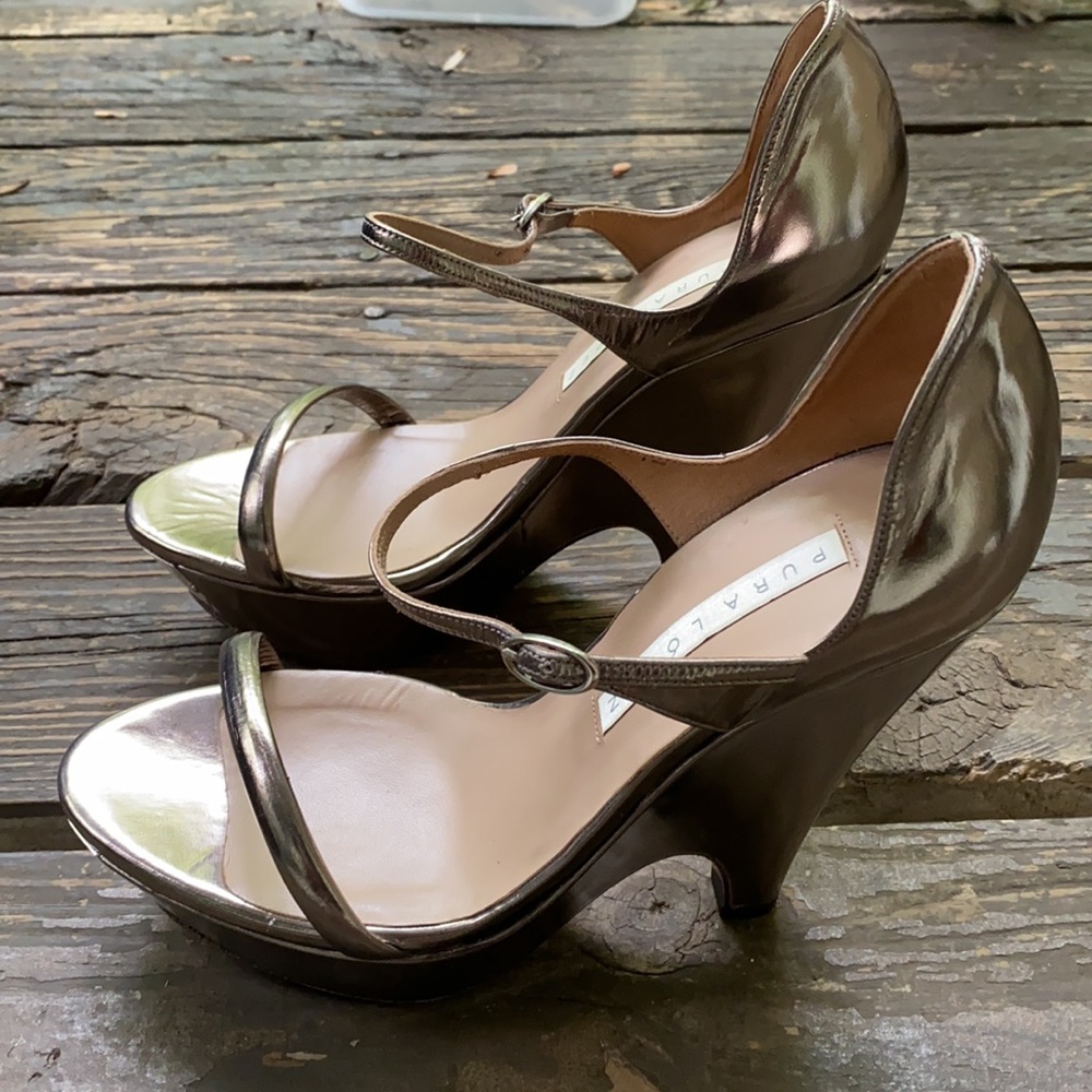 NWOT Pura Lopez Platform & Wedge Sandal
